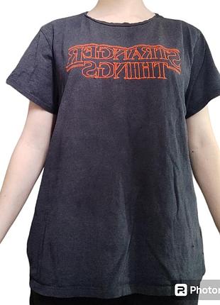 Футболка мерч stranger things netflix темно сіра графіт з малюнком