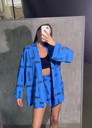 Трендовый look: комплект из кимоно и шорт для летних дней