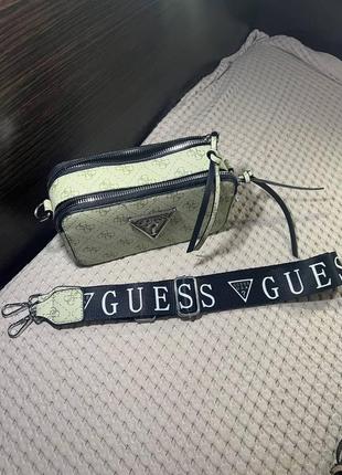 Жіноча сумка guess zippy snapshot black