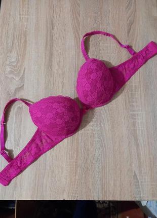 Бюстгальтер с большим пуш-ап