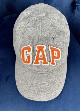 Стильная детская кепка gap.