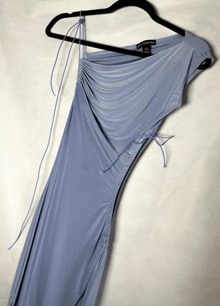 Блакитна сукня з розрізом prettylittlething3 фото