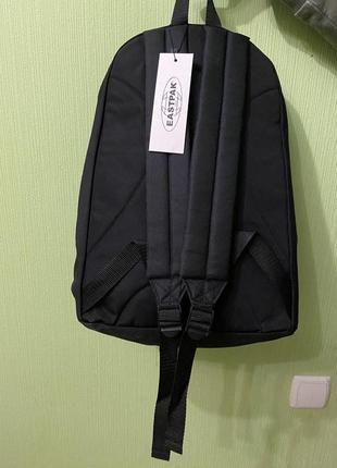 Стильний рюкзак eastpak з бірками2 фото