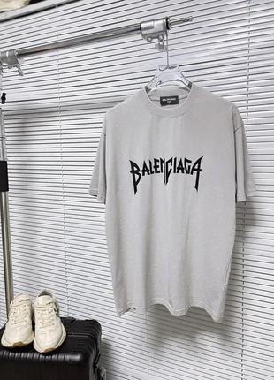 Футболка balenciaga