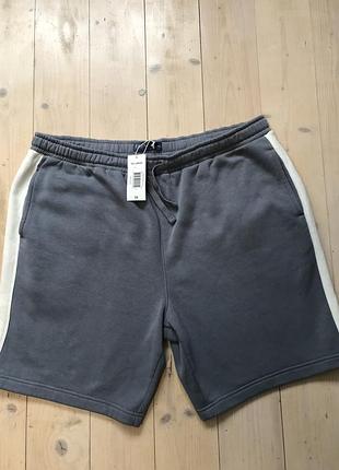 Шорти