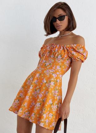 Женское летнее платье мини в цветочный принт - оранжевый цвет, l (есть размеры)3 фото