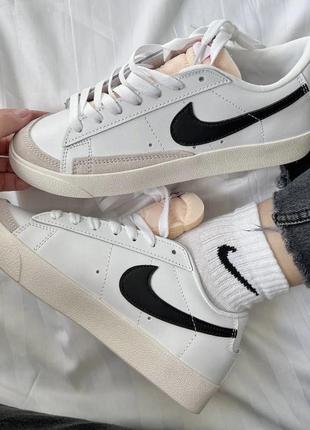 Nike blazer low white black  bo0051