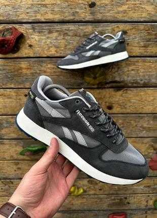 Кросівки reebok classic2 фото