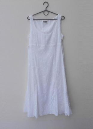 Хлопковое летнее вышитое платье