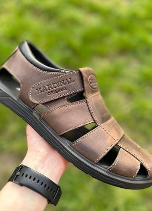Чоловічі літні  шкіряні санадалі кардінал