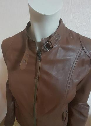 Стильная кожанная куртка коричневого цвета nàf naf made in india, 💯 оригинал3 фото