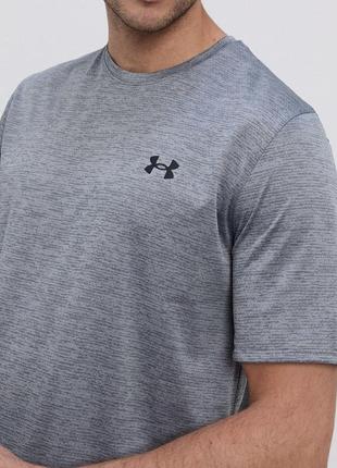 Футболка under armour розмір м3 фото