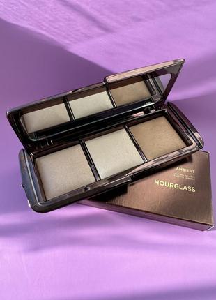 Палетка пудр hourglass ambient lighting palette