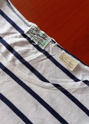 Котонова біла футболка в темно-синю смужку від levi's з колекції bay meadows 🌿🌹 оригінал ❤️6 фото