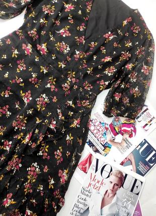 Сукня жіноча коротка чорного кольору в квітковий принт від бренду zara 6/384 фото