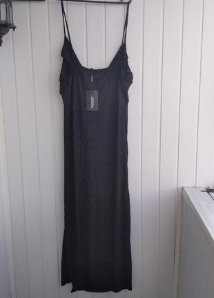 Полупрозрачное платье макси с разрезом10 фото