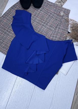Синя коротка блуза xs s топ на одне плече короткий топ з рюшами