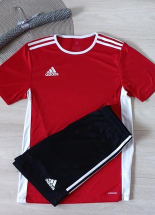 Спортивный костюм adidas