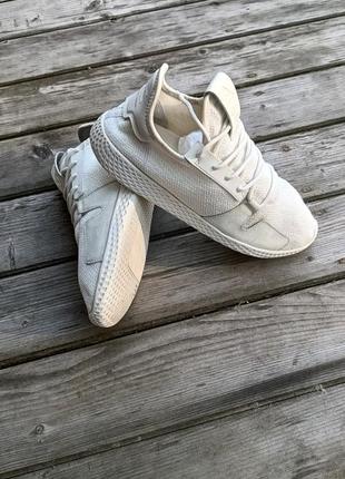 Adidas pharrell williams tennis hu v2. adidas. мужские кроссовки. летние кроссовки.