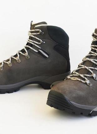 Треккинговые непромокаемые кожаные ботинки raichle gore-tex размер 45-462 фото