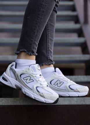 Жіночі білі кросівки new balance 530 white blue