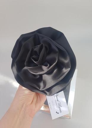 Чорна квітка брошка 15 см