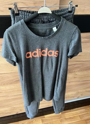 Костюм adidas