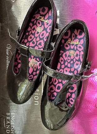 Балетки туфлі лакові чорні дитячі жіночі 36 37 розмір мері джейн з перемичкою пряжкою нові