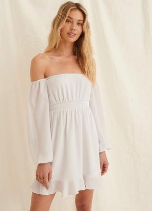 Сукня з відкритими плечима на резинці na-kd