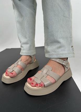 Босоножки сандали кожаные бежевые на платформе