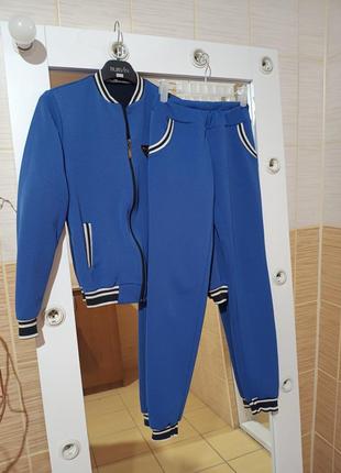 Спортивний костюм