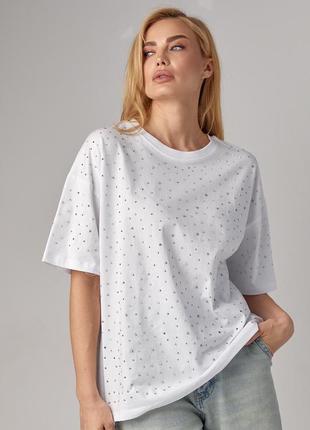 Трикотажна футболка повністю прикрашена термостразами футболка з камінцями