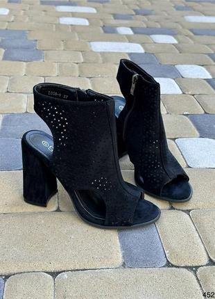 Жіноче літнє взуття, босоніжки жіночі екозамша