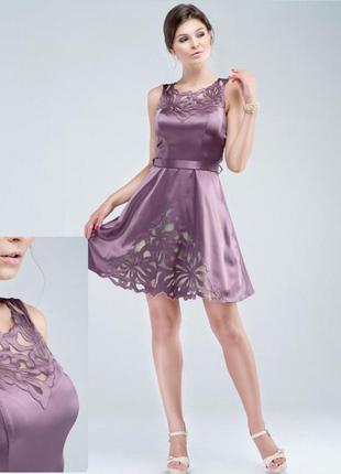 Вечернее коктейльное платье из атласа с вышивкой1 фото