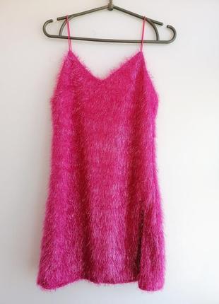 Сукня жіноча рожева пухнаста міні з розрізом3 фото