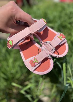 Pepco босоніжки сандалі дівчаткам 22,23,24,26,26,27,28,29,30,31