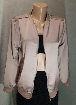Красива жіноча сатинова куртка бомбер вітровка top shop пудровий колір розмір uk86 фото