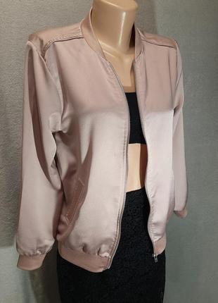 Красивая женская атласная куртка бомбер ветровка top shop пудровый цвет размер uk8