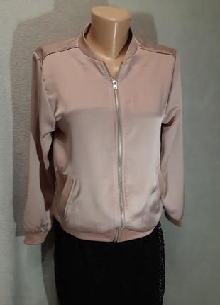 Красива жіноча сатинова куртка бомбер вітровка top shop пудровий колір розмір uk82 фото