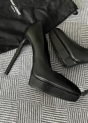 Туфлі saint laurent