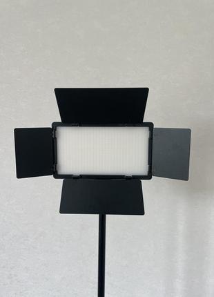 Відеосвітло для візажиста