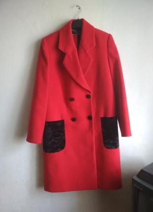 Шикарне дизайнерське тепле пальто glam atelier червоне