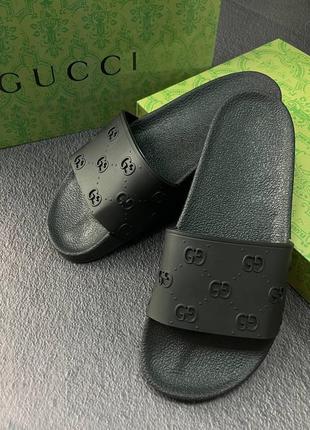 Тапочки в стиле gucci