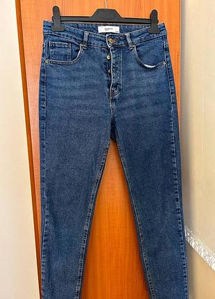 Модні молодіжні джинси від фірми reserved