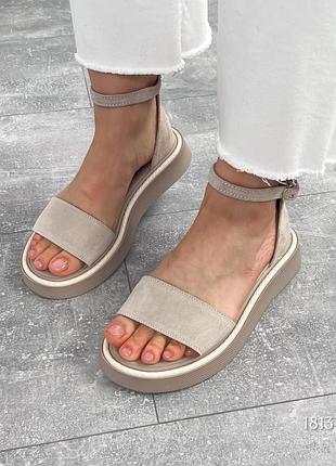 Босоножки blick