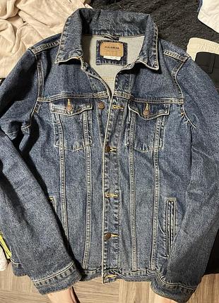 Джинсовая куртка pull&bear