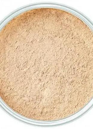 Пудра-основа для обличчя artdeco mineral powder foundation 04 — light beige (світлий бежевий)