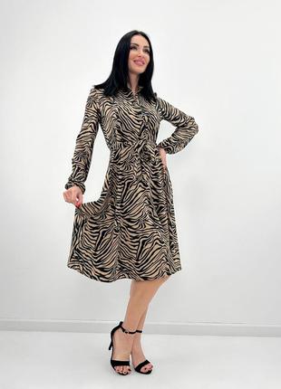 Женское платье миди в животный принт зебра с длинными рукавами с поясом8 фото
