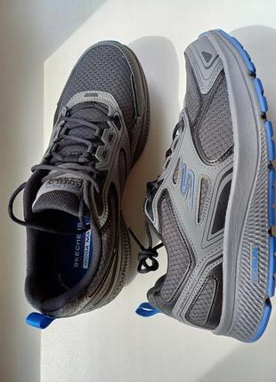 Кросівки для бігу skechers gorun consistent 220034 ccbl розміри 42.5, 44.5 оригінал