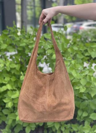 Замшевая светло-коричневая сумка-хобо monica, италия, цвета в ассортименте5 фото